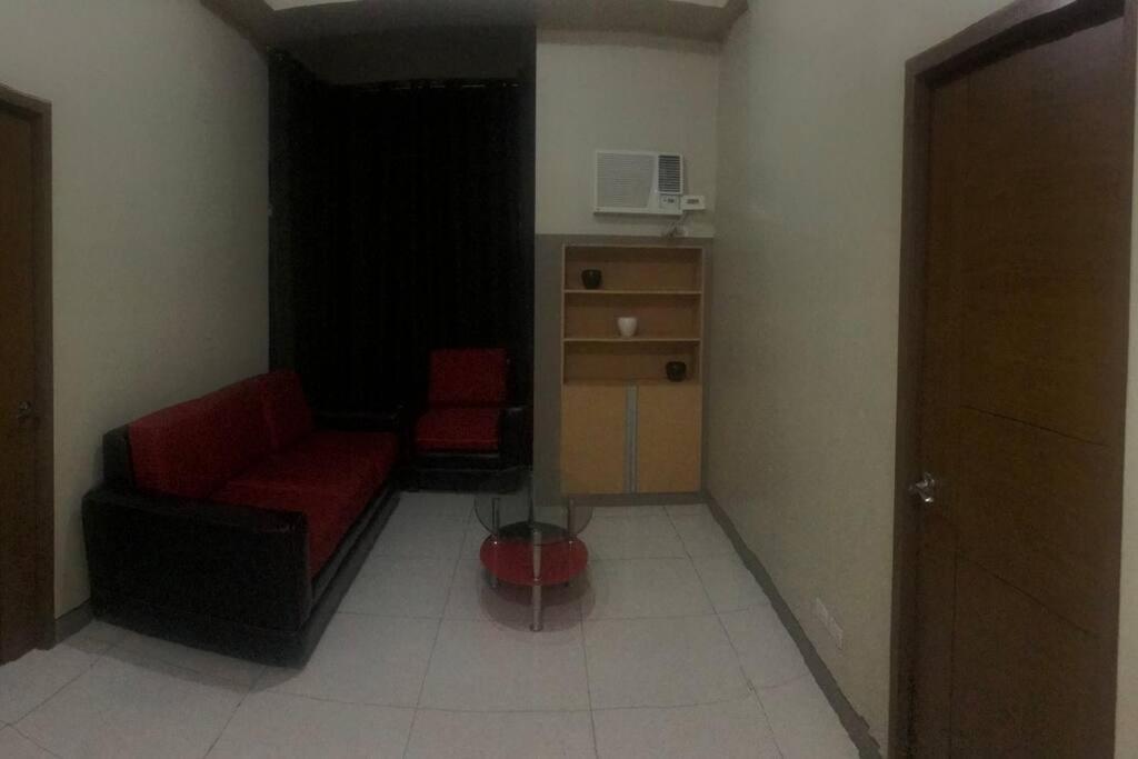 Lovely 2 Bed Room Condo Infront Of Naia Terminal 3 มะนิลา ภายนอก รูปภาพ