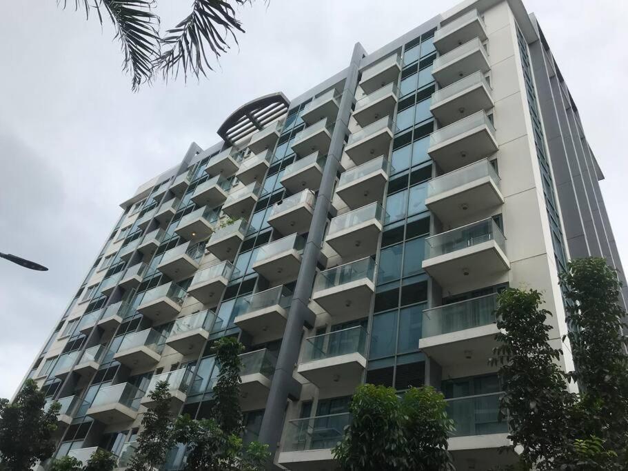 Lovely 2 Bed Room Condo Infront Of Naia Terminal 3 มะนิลา ภายนอก รูปภาพ