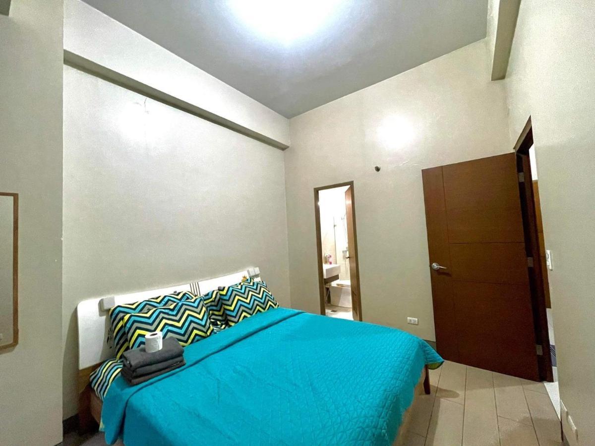 Lovely 2 Bed Room Condo Infront Of Naia Terminal 3 มะนิลา ภายนอก รูปภาพ